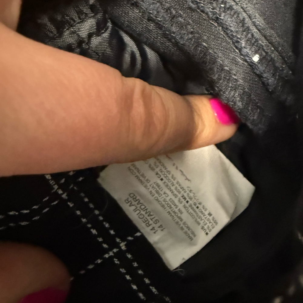 Old Navy Pixie Pants - Picture 6 of 6